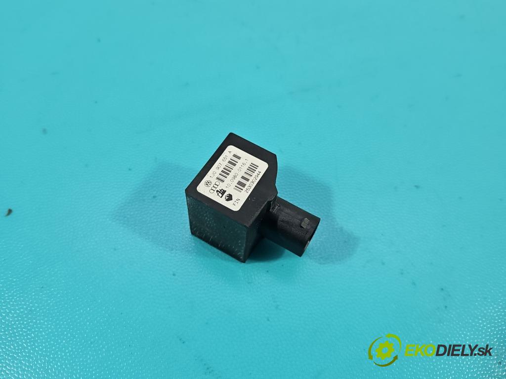 Vw Golf IV 1997-2003 1.9 tdi 101 HP manual 74 kW 1896 cm3 5- snímač ESP 1J0907651A