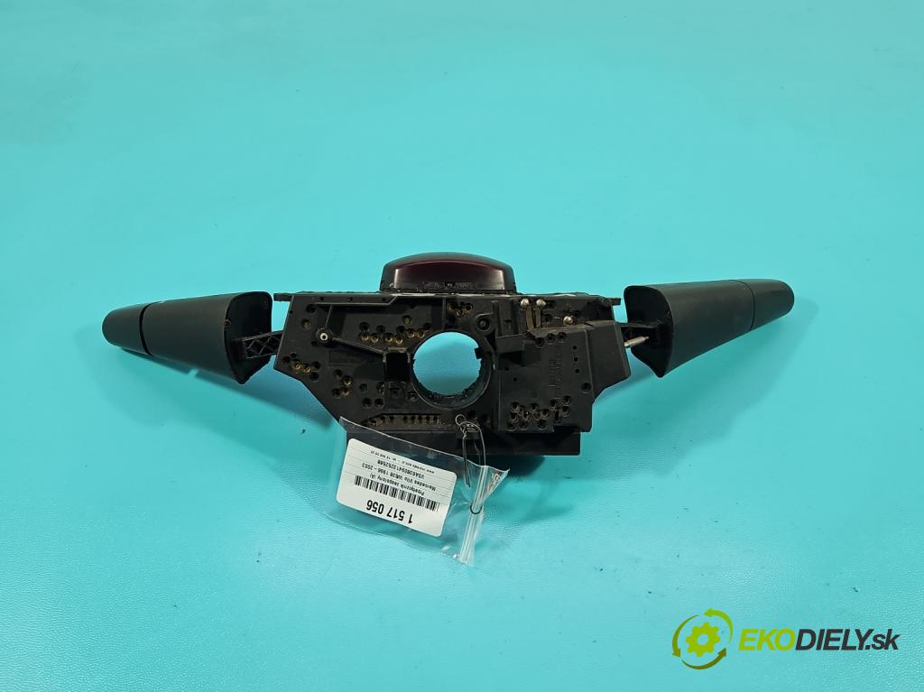 Mercedes Vito W638 1996-2003 2.0b 129 hp manual 95 kW 1998 cm3 3- Přepínač sdružený  (Páčky pod volantem)