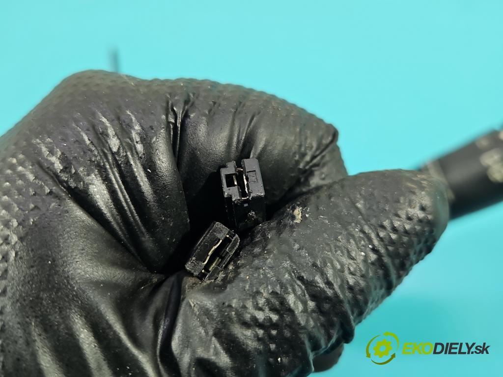 Citroen C3 I 2002-2009 1.1 8v 60 HP manual 44,1 kW 1124 cm3 5- prepínač komplex: 96491650XT (Prepínacie páčky pod volantom)