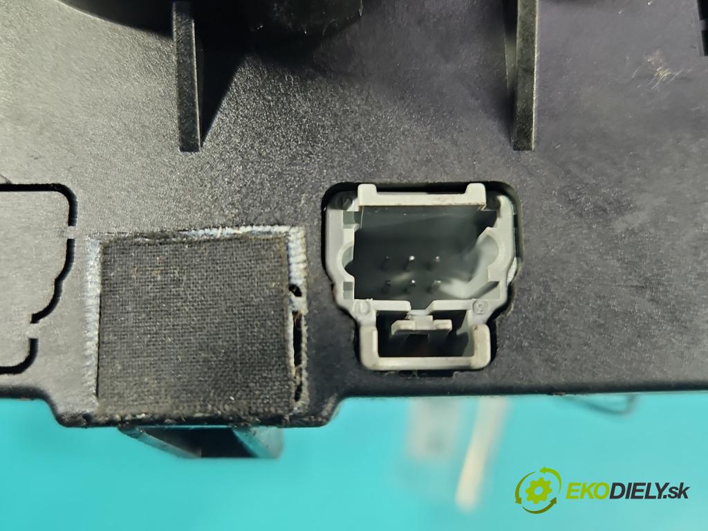 Citroen C3 I 2002-2009 1.1 8v 60 HP manual 44,1 kW 1124 cm3 5- prepínač komplex: 96491650XT (Prepínacie páčky pod volantom)