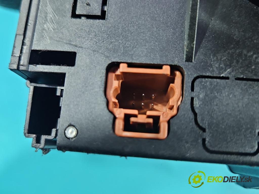 Citroen C3 I 2002-2009 1.1 8v 60 HP manual 44,1 kW 1124 cm3 5- prepínač komplex: 96491650XT (Prepínacie páčky pod volantom)