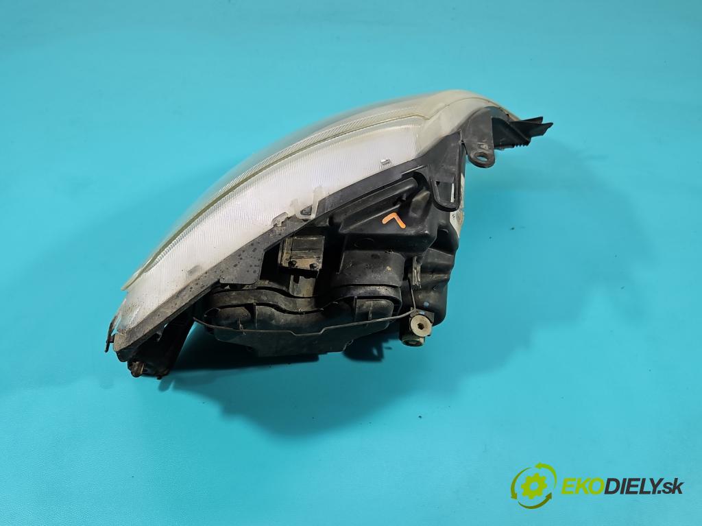 Citroen C3 I 2002-2009 1.1 8v 60 hp manual 44.1 kW 1124 cm3 5- světlo levý 9647214280 (Klika dveří ostatní)