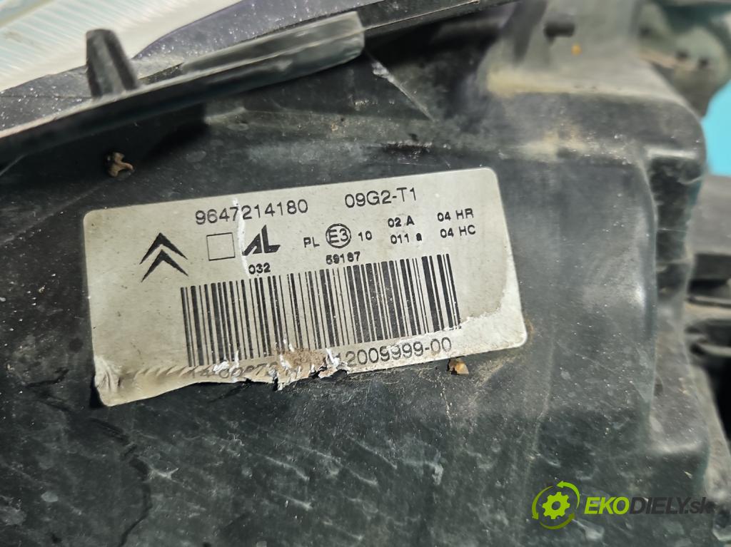 Citroen C3 I 2002-2009 1.1 8v 60 HP manual 44.1 kW 1124 cm3 5- Reflektor: pravý 9647214180 (Svetlo predné pravé)