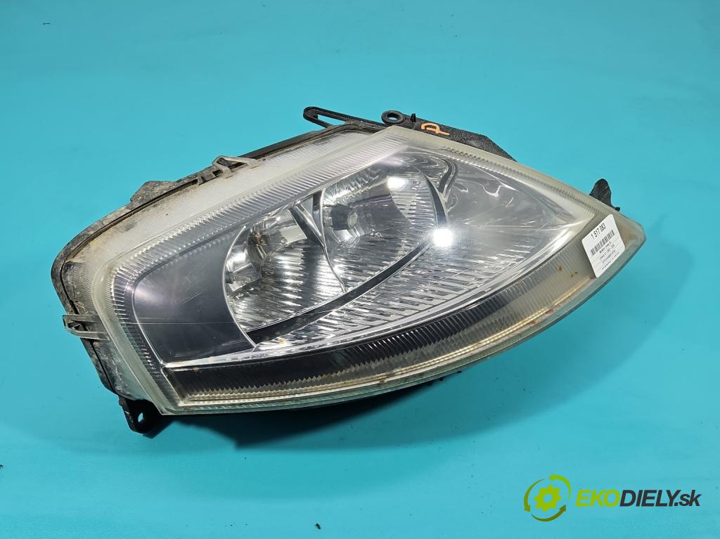 Citroen C3 I 2002-2009 1.1 8v 60 HP manual 44.1 kW 1124 cm3 5- Reflektor: pravý 9647214180 (Svetlo predné pravé)