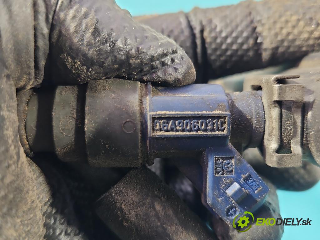 Vw Golf IV 1997-2003 2.0b 116 hp manual 85 kW 1984 cm3 5- vstřikovač 2900900529 (Vstřikovač paliva)