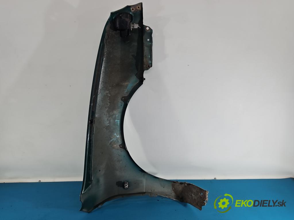 Toyota Corolla E11 1997-2002 1.4 16v 86 hp manual 63 kW 1331 cm3 3- blatnik přední levý  (Levý přední blatník)