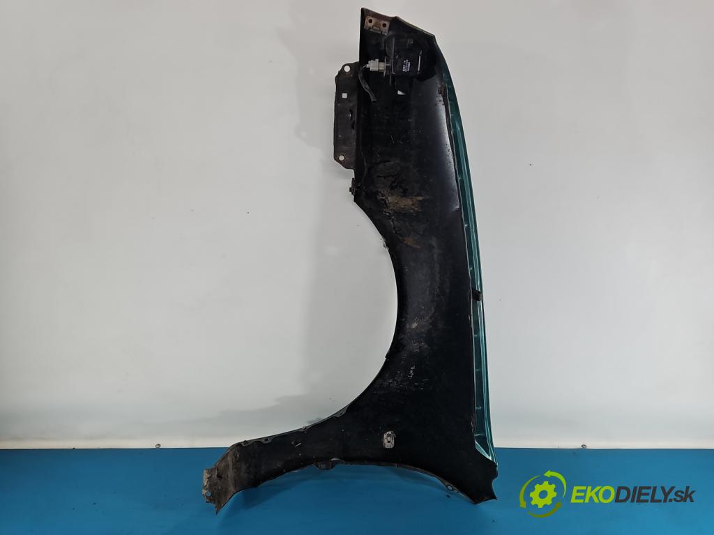 Toyota Corolla E11 1997-2002 1.4 16v 86 HP manual 63 kW 1331 cm3 3- blatník predné pravý  (Kľučka dverí ostatné)