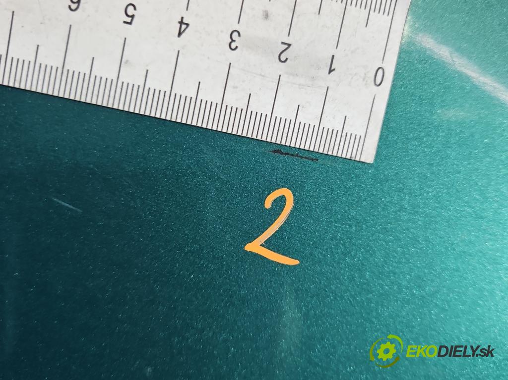 Toyota Corolla E11 1997-2002 1.4 16v 86 HP manual 63 kW 1331 cm3 3- blatník predné pravý  (Kľučka dverí ostatné)