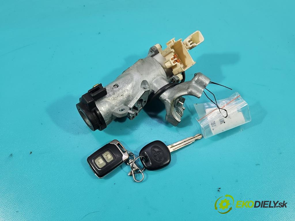 Toyota Corolla E11 1997-2002 1.4 16v 86 HP manual 63 kW 1331 cm3 3- Spínačka 45020-12-11 (Spínacia skrinka)