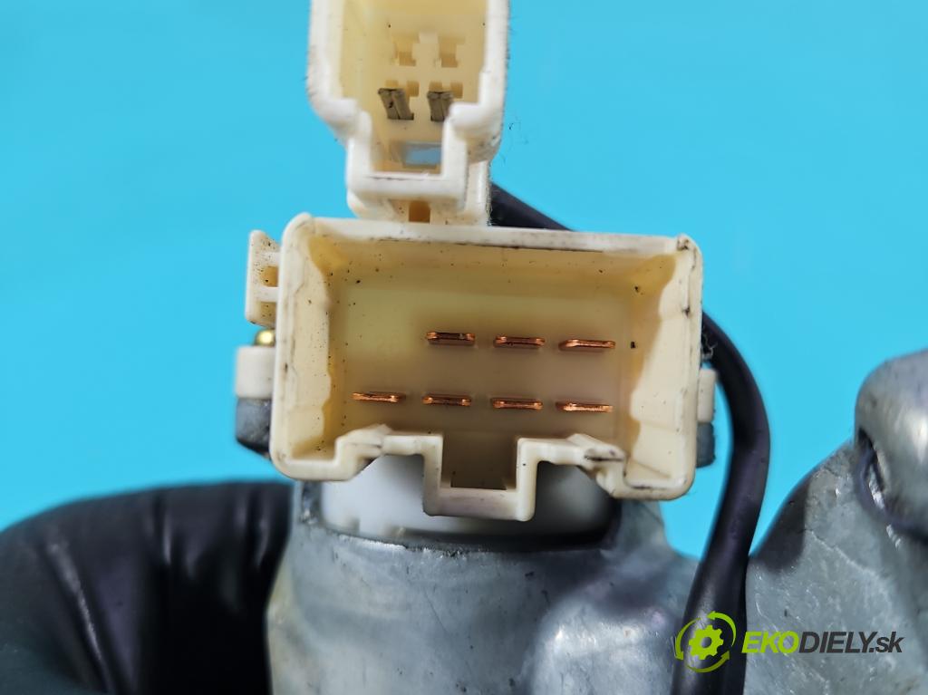 Toyota Corolla E11 1997-2002 1.4 16v 86 HP manual 63 kW 1331 cm3 3- Spínačka 45020-12-11 (Spínacia skrinka)