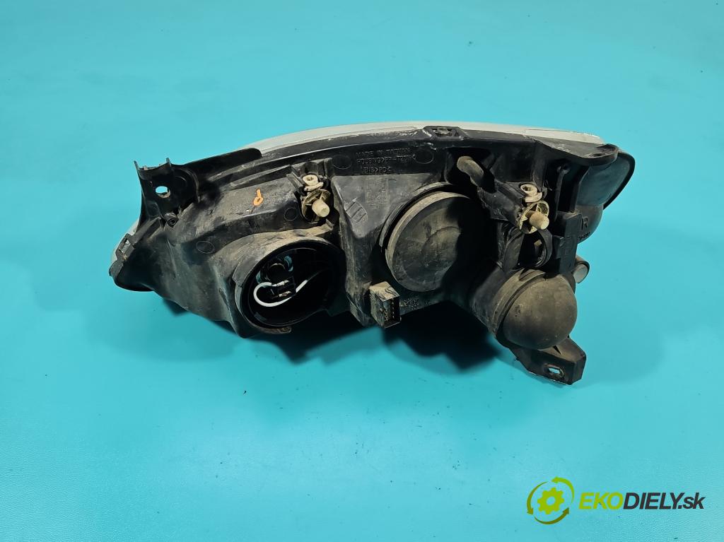 Opel Corsa C 2000-2006 1.0 12V 58 hp manual 43 kW 973 cm3 5- světlo pravý  (Pravé přední světlo)