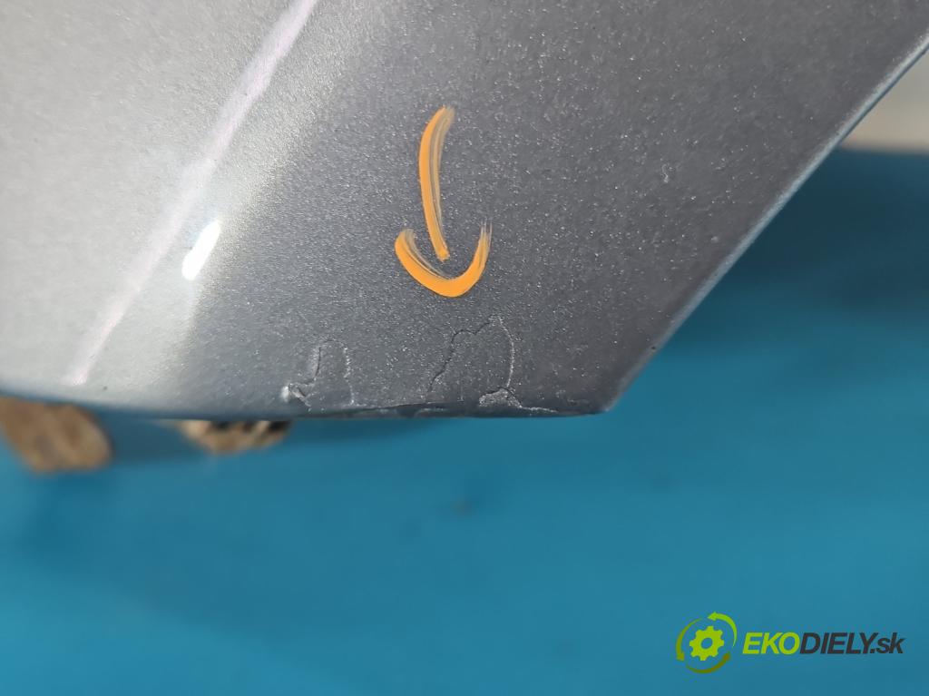 Fiat Punto Grande 1.4 8V 77 hp manual 57 kW 1368 cm3 5- blatnik přední levý  (Levý přední blatník)