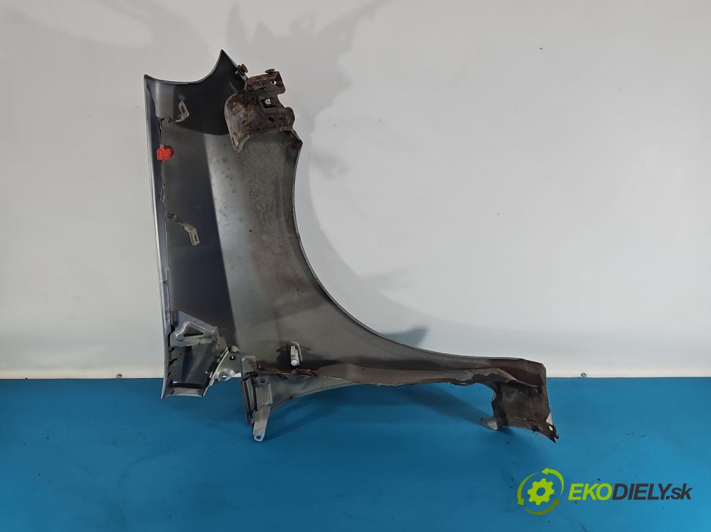 Fiat Punto Grande 1.4 8V 77 hp manual 57 kW 1368 cm3 5- blatnik přední levý  (Levý přední blatník)