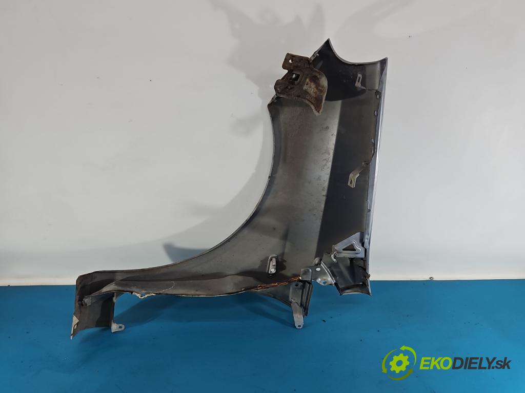 Fiat Punto Grande 1.4 8V 77 HP manual 57 kW 1368 cm3 5- blatník predné pravý (Kľučka dverí ostatné)