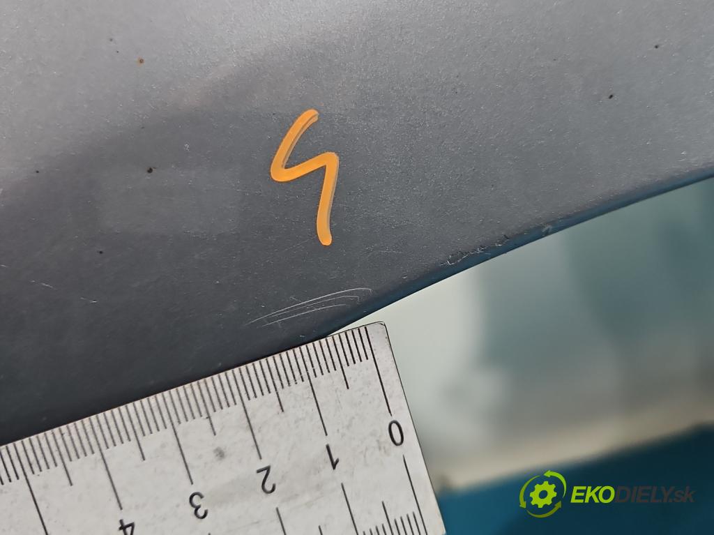 Fiat Punto Grande 1.4 8V 77 HP manual 57 kW 1368 cm3 5- blatník predné pravý (Kľučka dverí ostatné)