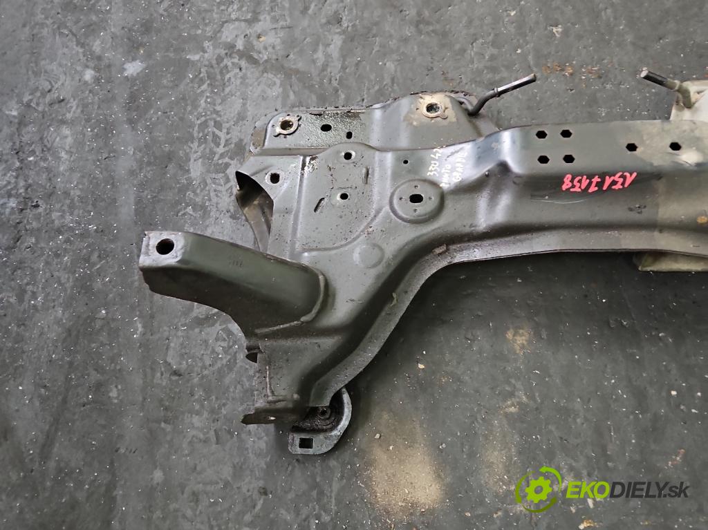 Fiat Punto Grande 1.4 8V 77 HP manual 57 kW 1368 cm3 5- výstuha motora
