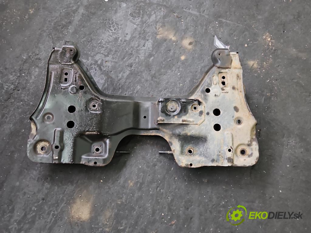 Fiat Punto Grande 1.4 8V 77 HP manual 57 kW 1368 cm3 5- výstuha motora