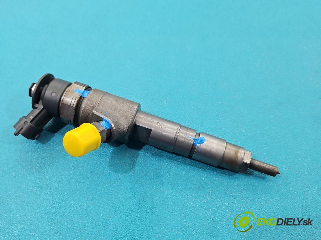 Peugeot 208 I 2012-2019 1.6 hdi 92 HP manual 68 kW 1560 cm3 3- vstrek 0445110739 (Vstrekovač paliva)