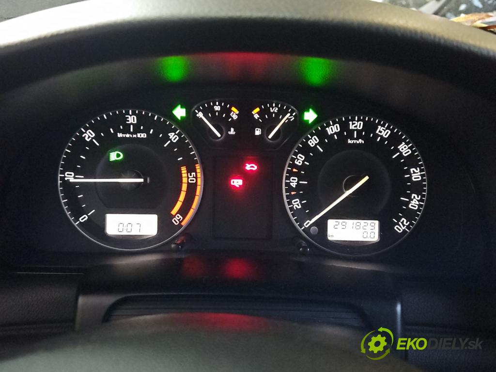 Skoda Superb I 2001-2008 1.9 tdi 116 HP manual 85 kW 1896 cm3 4- prístrojovka/ budíky 3U0920812D (Prístrojová doska)