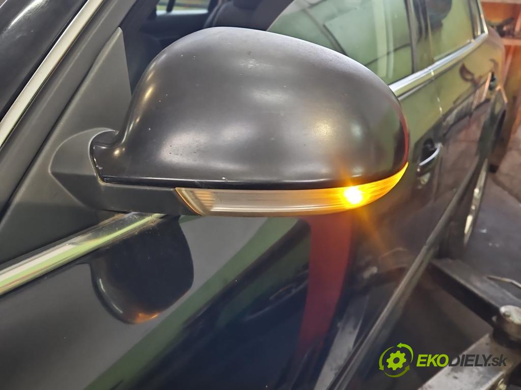 Skoda Superb I 2001-2008 1.9 tdi 116 hp manual 85 kW 1896 cm3 4- zpětné zrcátko levé  (Klika dveří ostatní)