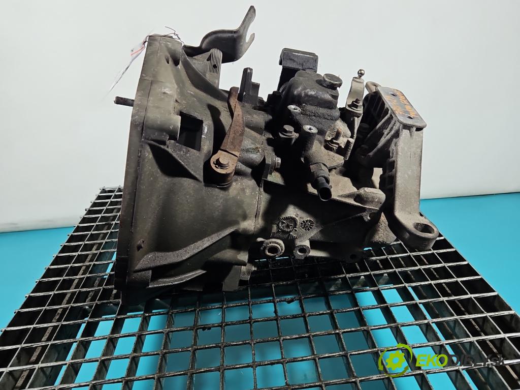 Fiat Punto Grande 1.4 8V 77 HP manual 57 kW 1368 cm3 5- prevodovka stupeň,rýchlosť manual