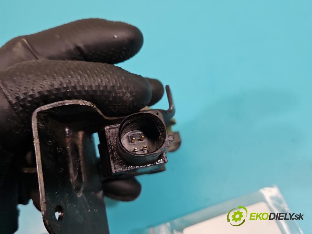 Seat Leon III 2012-2020 2.0 tdi 150 HP automatic 110 kW 1968 cm3 5- snímač nastavenia xenon 5Q0907503 (Snímač)