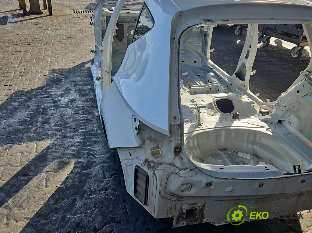 Seat Leon III 2012-2020 2.0 tdi 150 HP automatic 110 kW 1968 cm3 5- blatník zadné ľavý