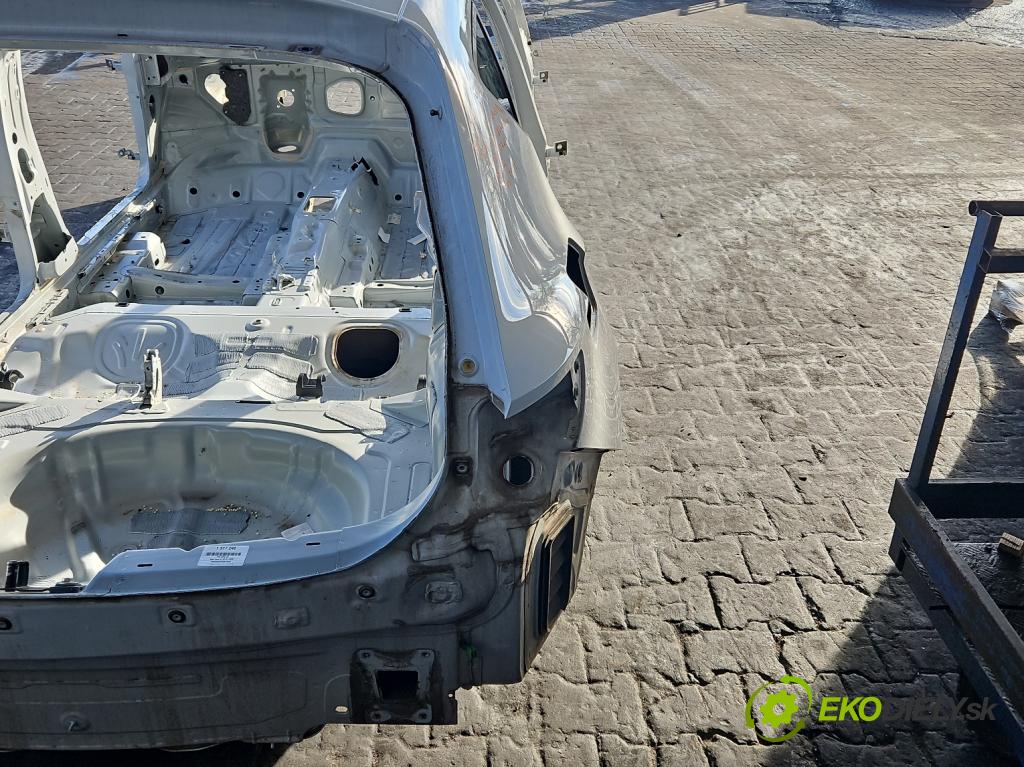 Seat Leon III 2012-2020 2.0 tdi 150 hp automatic 110 kW 1968 cm3 5- blatnik zadní pravý