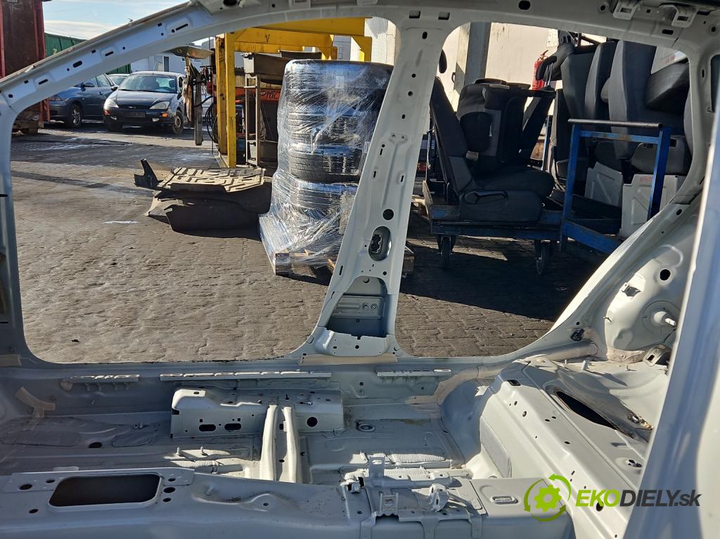 Seat Leon III 2012-2020 2.0 tdi 150 hp automatic 110 kW 1968 cm3 5- práh pravý  (Karoserie ostatní)