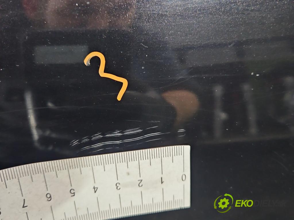 Skoda Superb I 2001-2008 1.9 tdi 116 hp manual 85 kW 1896 cm3 4- dveře zadní pravé  (Klika dveří ostatní)