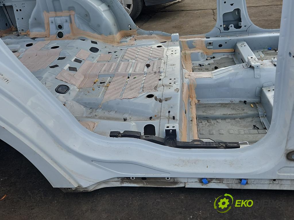 Ford S-max II 2015-2023 2.0 tdci 150 hp manual 110.3 kW 1997 cm3 5- práh pravý  (Karoserie ostatní)