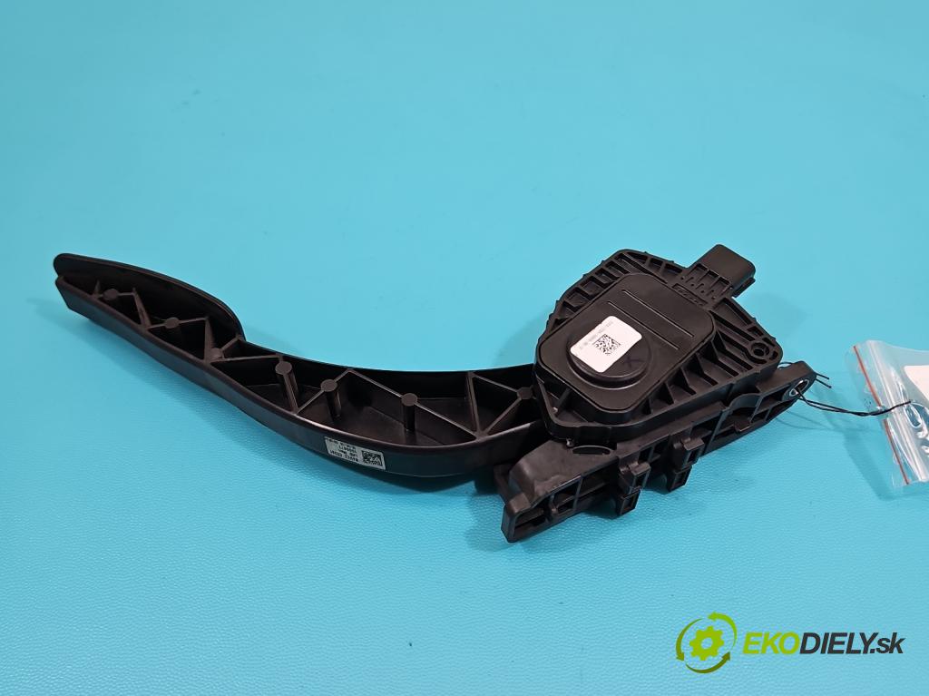 Ford S-max II 2015-2023 2.0 tdci 150 hp manual 110,3 kW 1997 cm3 5- pedal plyn: potenciometr: 1000677