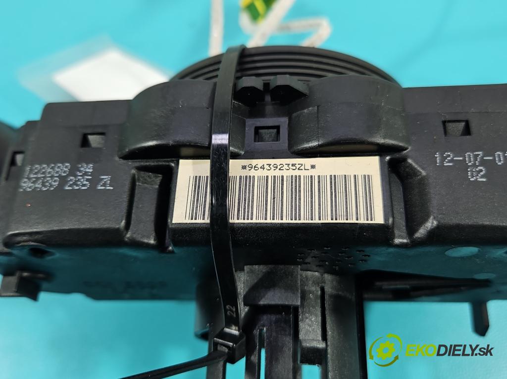 Peugeot 307 1.6 16v 109 HP manual 80 kW 1587 cm3 5- prepínač komplex: 96439235ZL (Prepínacie páčky pod volantom)