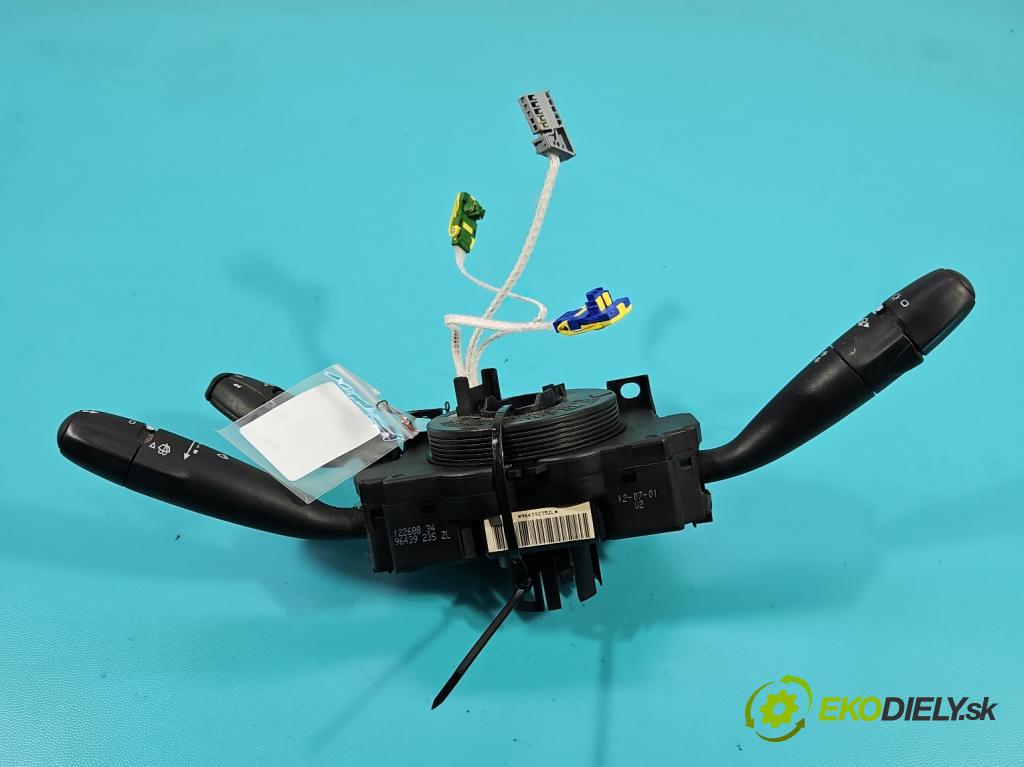 Peugeot 307 1.6 16v 109 HP manual 80 kW 1587 cm3 5- prepínač komplex: 96439235ZL (Prepínacie páčky pod volantom)