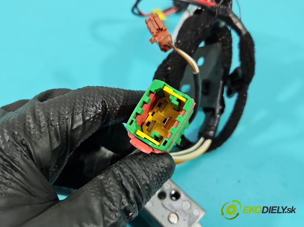 Peugeot 307 1.6 16v 109 HP manual 80 kW 1587 cm3 5- Spínačka  (Spínacia skrinka)