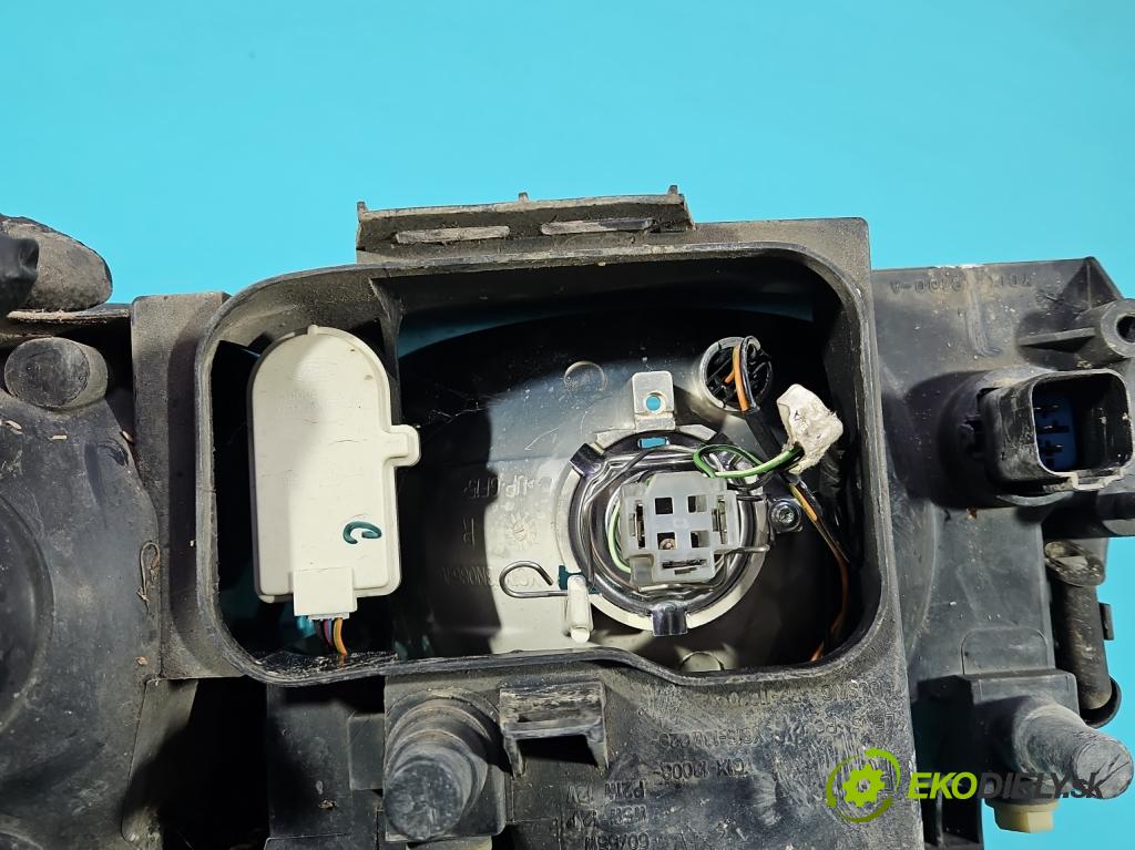 Ford Transit Mk6 2000-2006 2.0 tddi 101 HP manual 74 kW 1998 cm3 4- Reflektor: pravý  (Svetlo predné pravé)