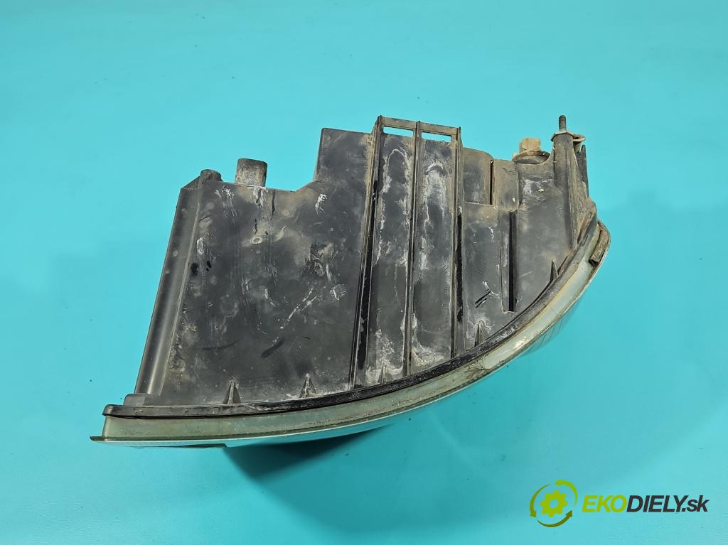 Ford Transit Mk6 2000-2006 2.0 tddi 101 HP manual 74 kW 1998 cm3 4- Reflektor: pravý  (Svetlo predné pravé)