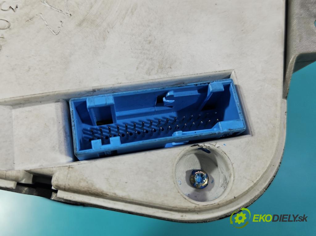 Vw Polo III 6N 1994-2001 1.4 MPI 60 HP manual 44 kW 1390 cm3 3- prístrojovka/ budíky 6N0920804E (Prístrojová doska)