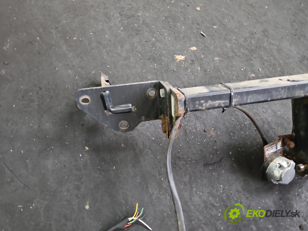 Fiat Tipo II 2015- 1.6 jtd (55260384) 120 hp manual 88 kW 1598 cm3 5- oko tažné  (Tažné zařízení)