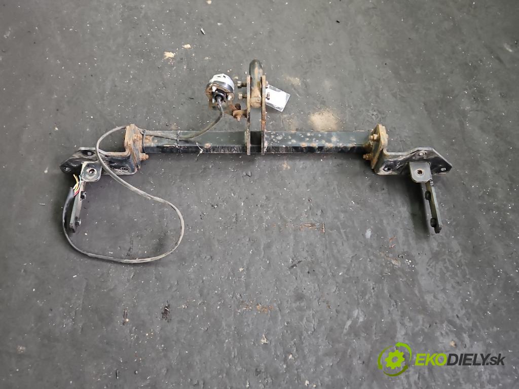 Fiat Tipo II 2015- 1.6 jtd (55260384) 120 hp manual 88 kW 1598 cm3 5- oko tažné  (Tažné zařízení)