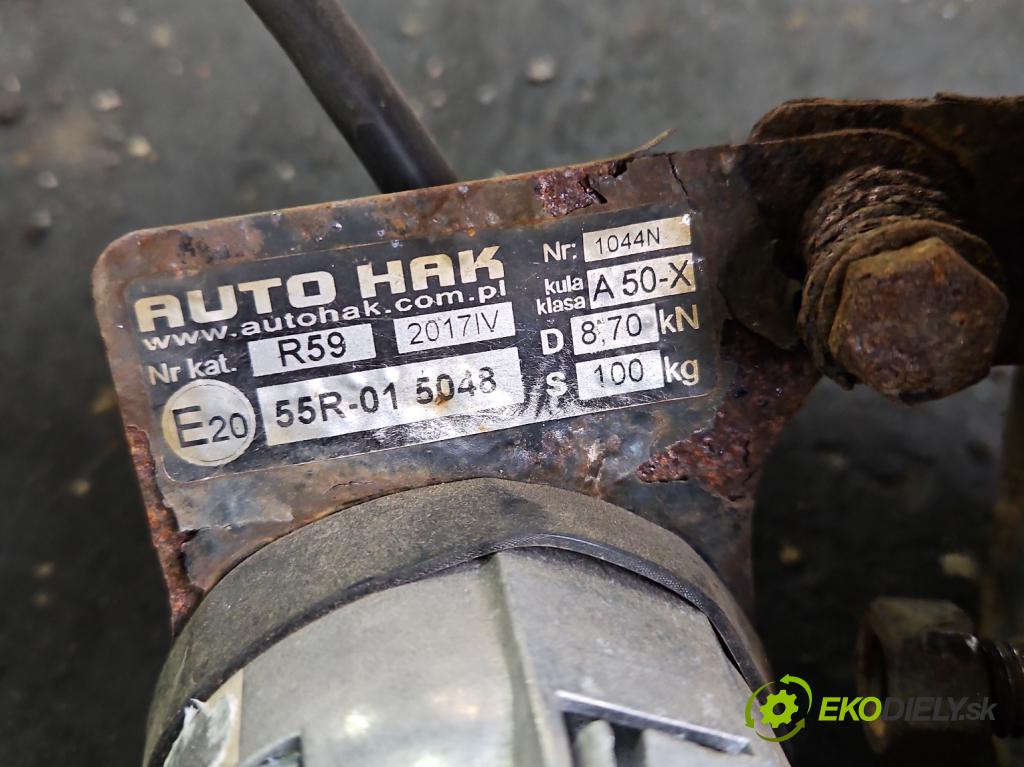 Fiat Tipo II 2015- 1.6 jtd (55260384) 120 hp manual 88 kW 1598 cm3 5- oko tažné  (Tažné zařízení)