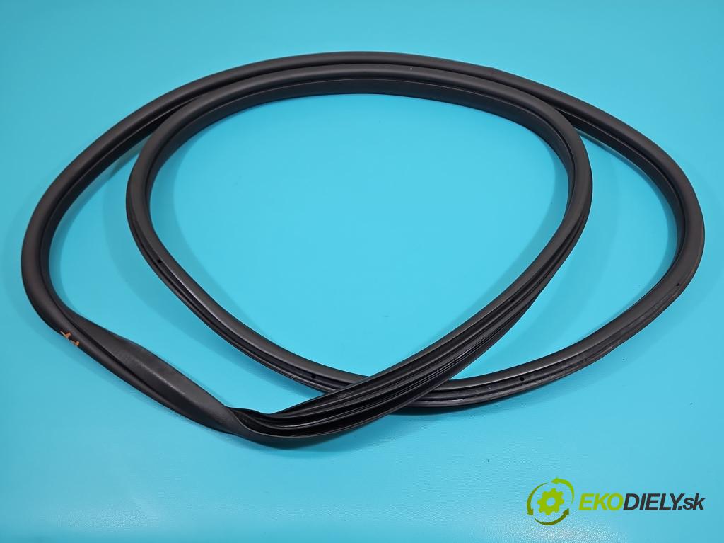 Fiat Tipo II 2015- 1.6 jtd (55260384) 120 HP manual 88 kW 1598 cm3 5- Těsnění: dvere zadné pravé  (Karoséria ostatné)