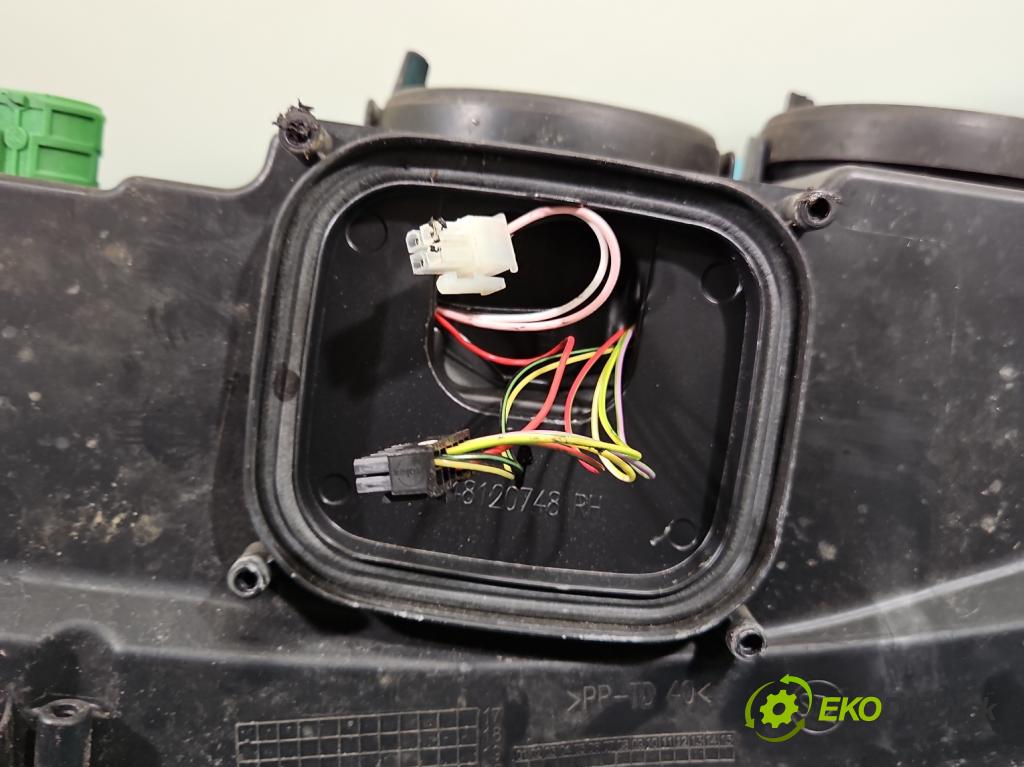 Fiat Ducato IV 2014- 2.3 jtd 150 HP manual 110 kW 2287 cm3 2- Reflektor: pravý 1394422080 (Svetlo predné pravé)