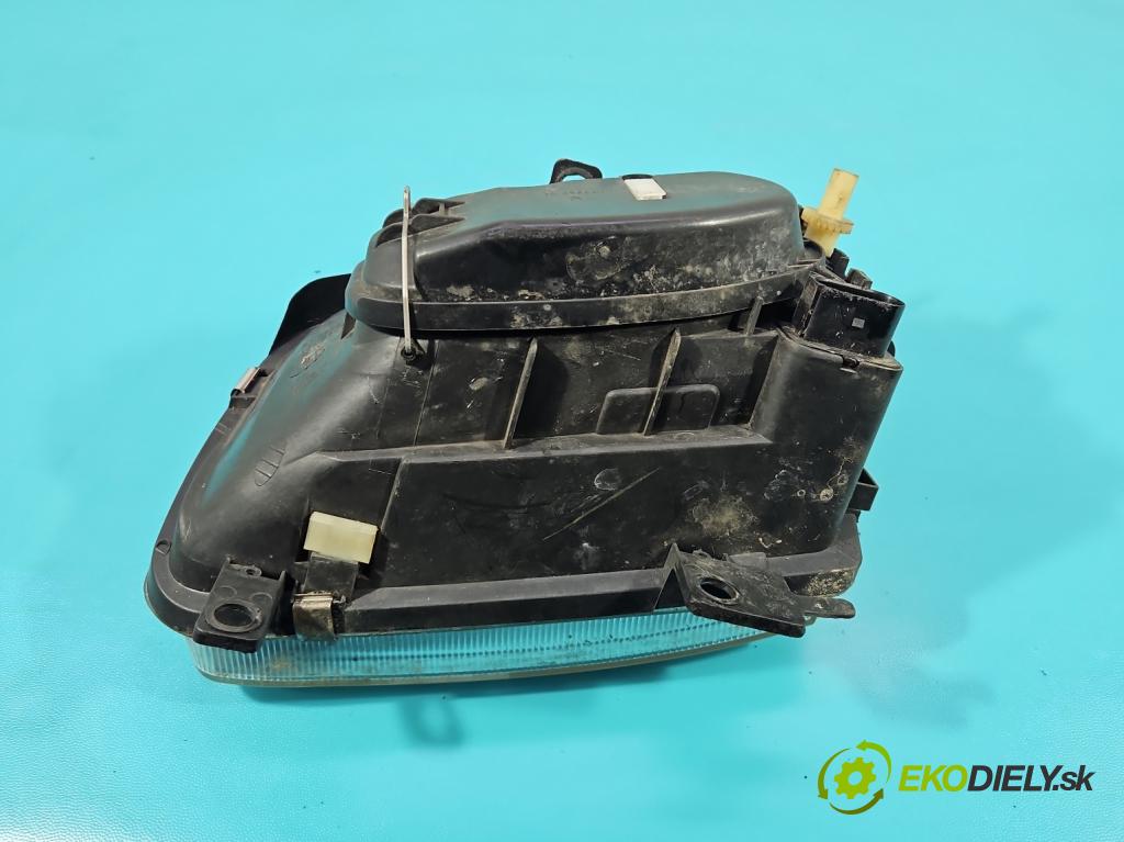 Vw Polo III 6N 1994-2001 1.4 MPI 60 hp manual 44 kW 1390 cm3 3- světlo pravý  (Pravé přední světlo)