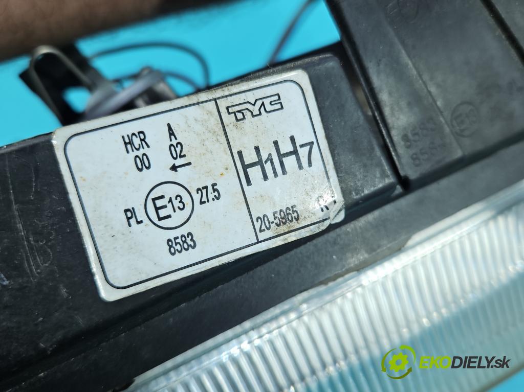 Vw Polo III 6N 1994-2001 1.4 MPI 60 hp manual 44 kW 1390 cm3 3- světlo pravý  (Pravé přední světlo)