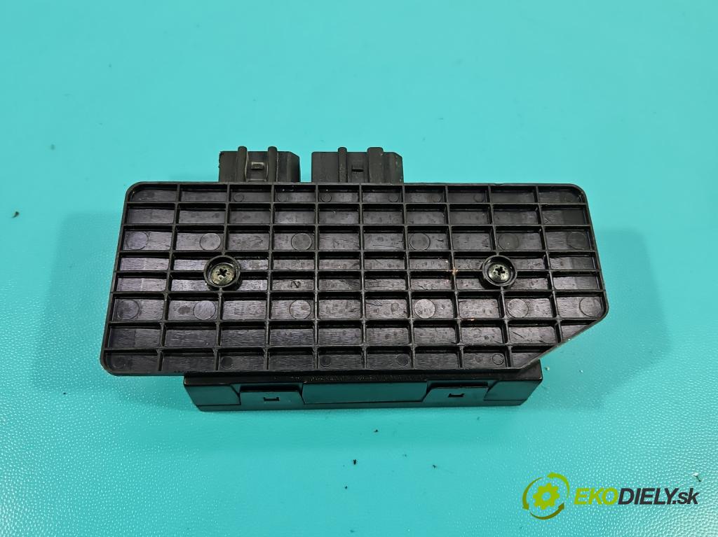 Vw Passat B5 1995-2005 1.9 TDI 131 hp manual 96 kW 1896 cm3 4- řídící jednotka komfortu 1C0959799B