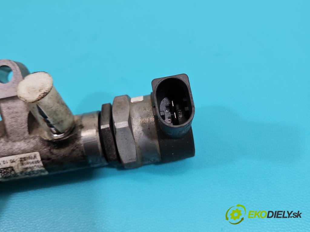 Vw Passat B7 2010-2014 2.0 tdi 170 HP automatic 125 kW 1968 cm3 5- lišta vstrekovacia 03L089N (Vstrekovacia lišta)