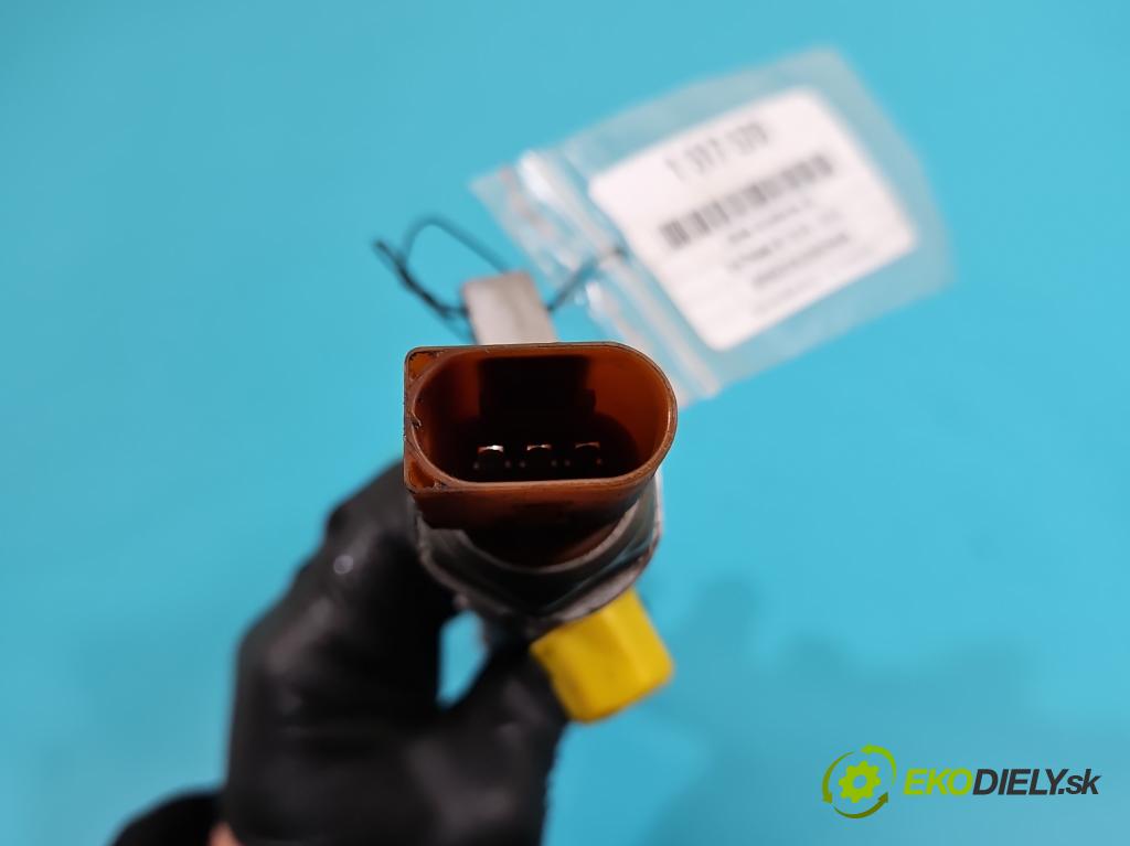 Vw Passat B7 2010-2014 2.0 tdi 170 HP automatic 125 kW 1968 cm3 5- lišta vstrekovacia 03L089N (Vstrekovacia lišta)