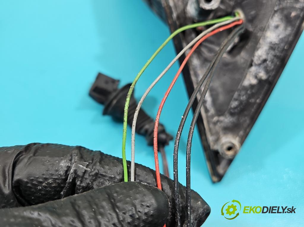 Bmw 5 E39 1996-2003 3.0d 193 hp automatic 142 kW 2926 cm3 5- zpětné zrcátko levé  (Klika dveří ostatní)