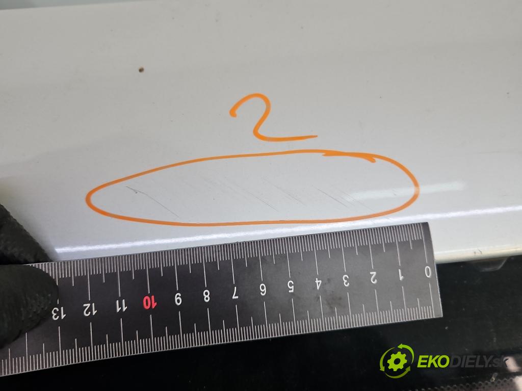 Bmw 5 E39 1996-2003 3.0d 193 hp automatic 142 kW 2926 cm3 5- zadní kufrové dveře  (Zadní kapota (kufr))